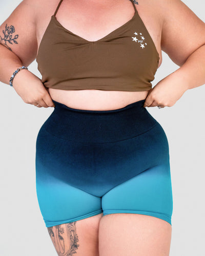 AQUA OMBRÉ- SCRUNCH SHORTS (SUPER STRETCH)