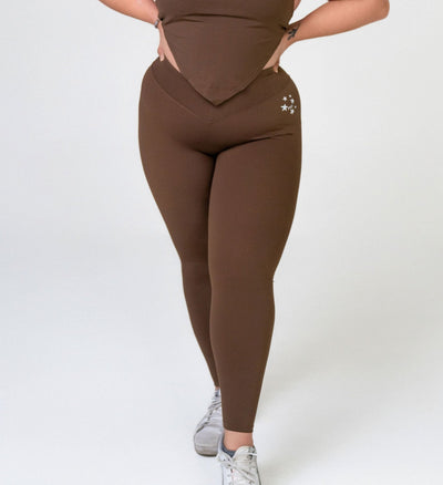 BROWN-ROCKSTAR '24- V-WAIST SCRUNCH LEGGINGS